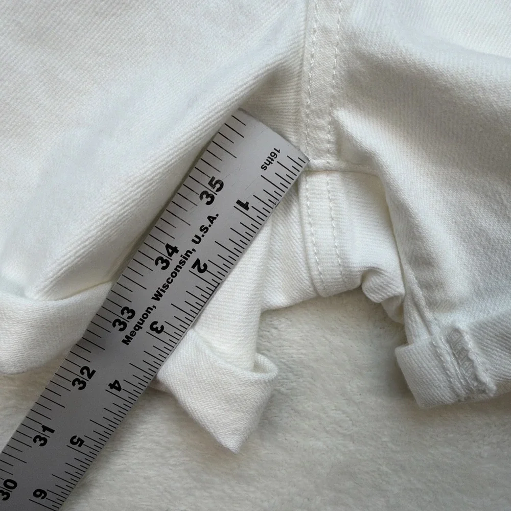 Levis White Denim‎ Shorts Womens 33 Mid Length Cutoff Jean Shorts Summer Casual
